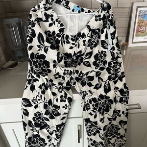Draper James Black and White Floral wide leg pants